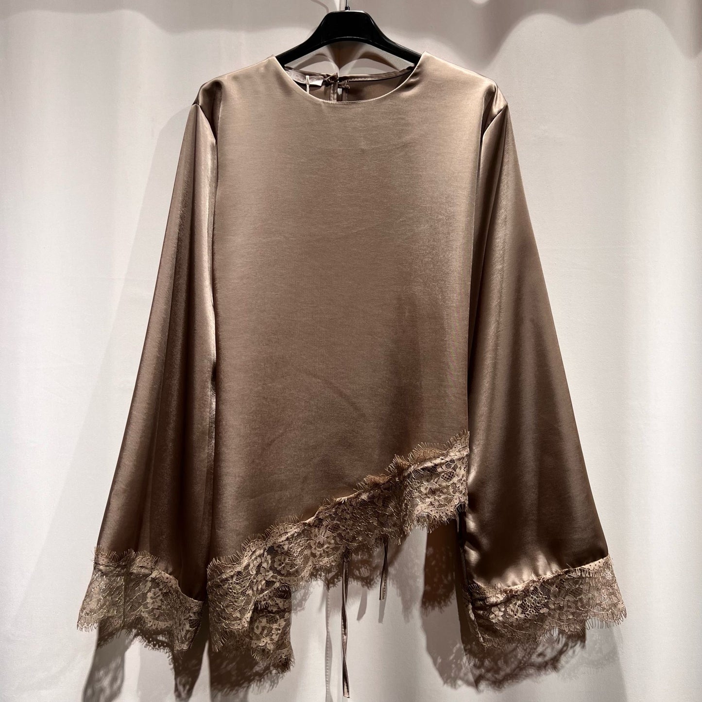 Riad top (short)